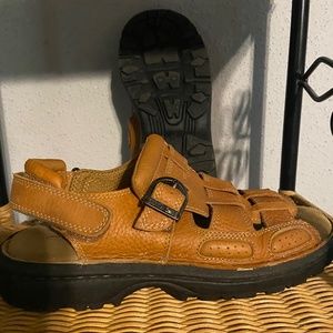 Earth Shoe
